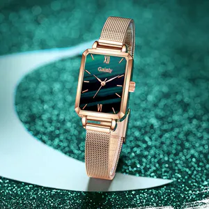 Reloj De Dama En tono verde: Elegancia y Estilo Incomparable - Reloj De Dama En tono verde