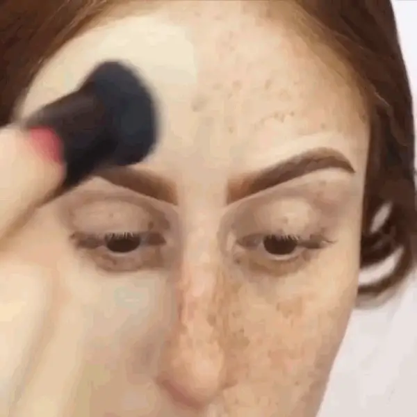 BASE MOISTURE CUSHION: La Base Perfecta para una Piel Radiante
