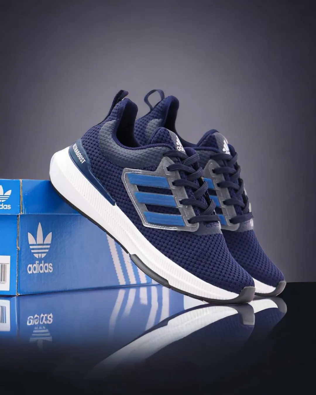 ADIDAS ULTRABOOST 716: Experimenta la Comodidad y el Rendimiento - ADIDAS ULTRABOOS 716