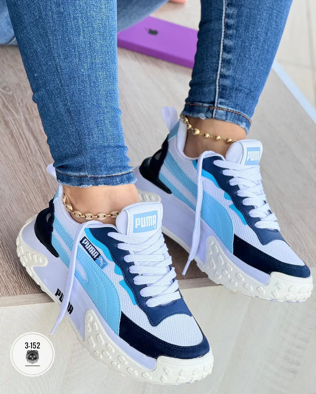 Zapatillas Puma Suela de Color: Estilo y Comodidad para la Mujer Moderna - Zapatillas puma suela de color