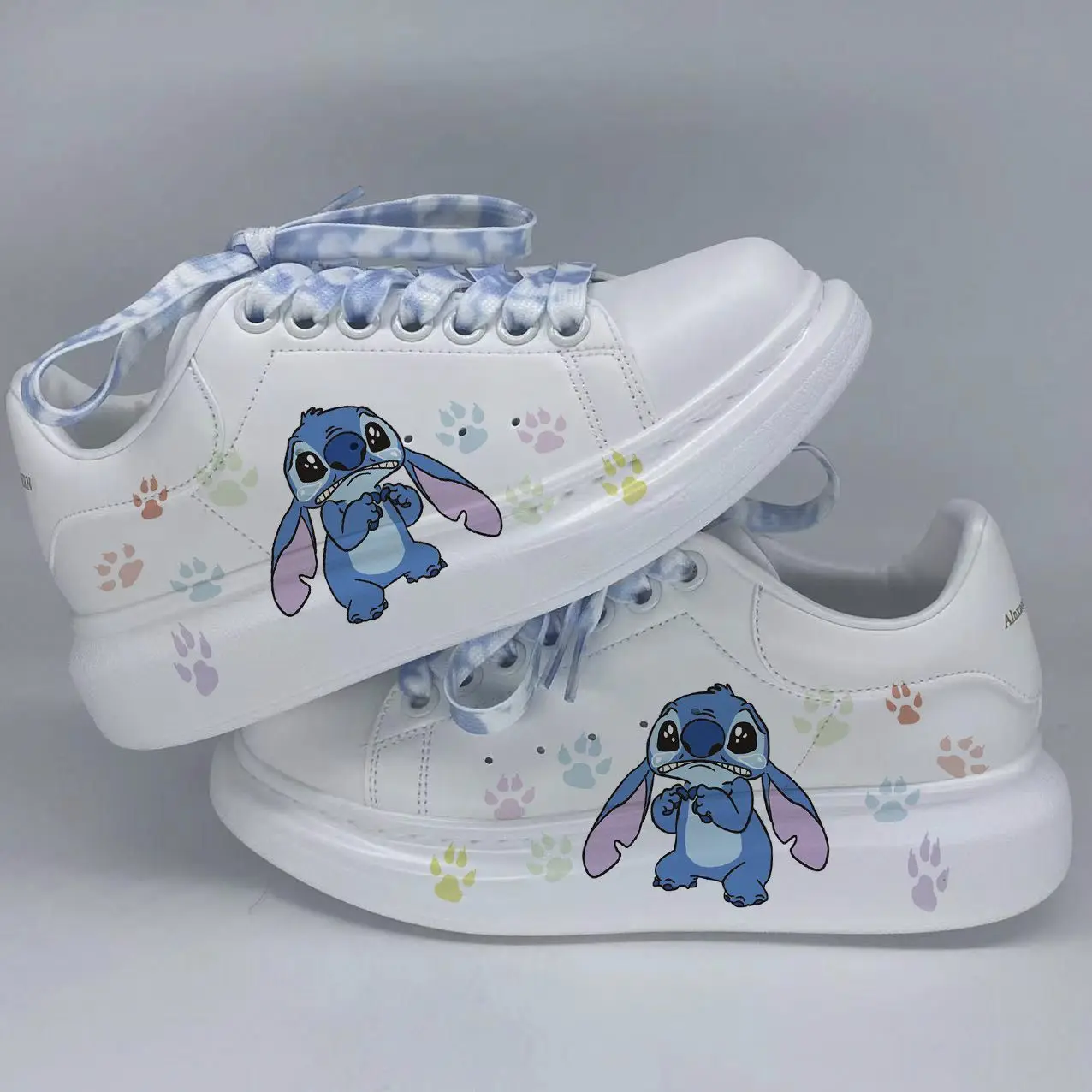 Tenis Infantiles Stitch y Angela: ¡Un Toque Mágico para Pequeños Pies!