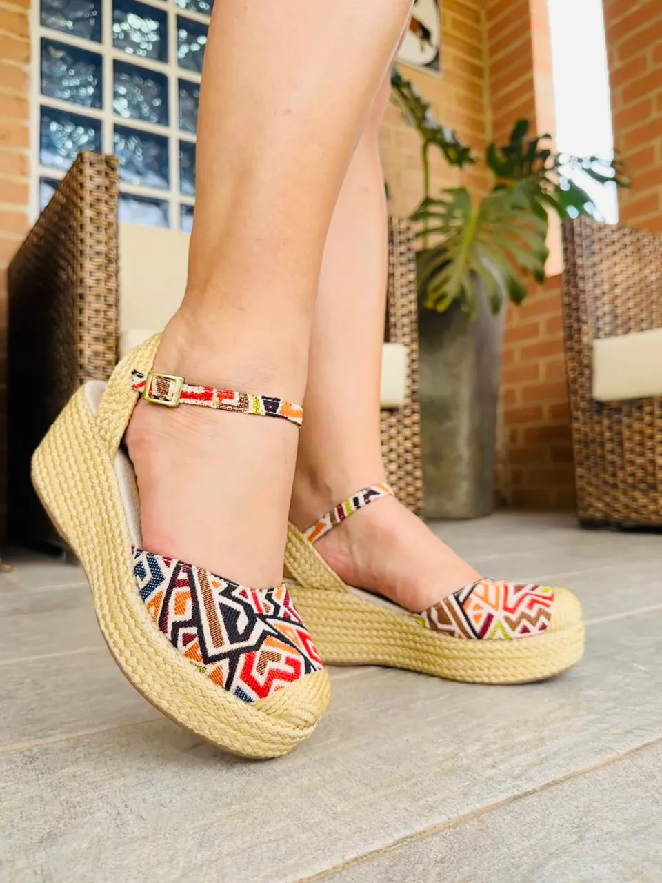 SHOES ARTESANAL LOLA PLATAFORMA YUTE: Elegancia y comodidad en cada paso - SHOES ARTESANAL LOLA PLATAFORMA YUTE