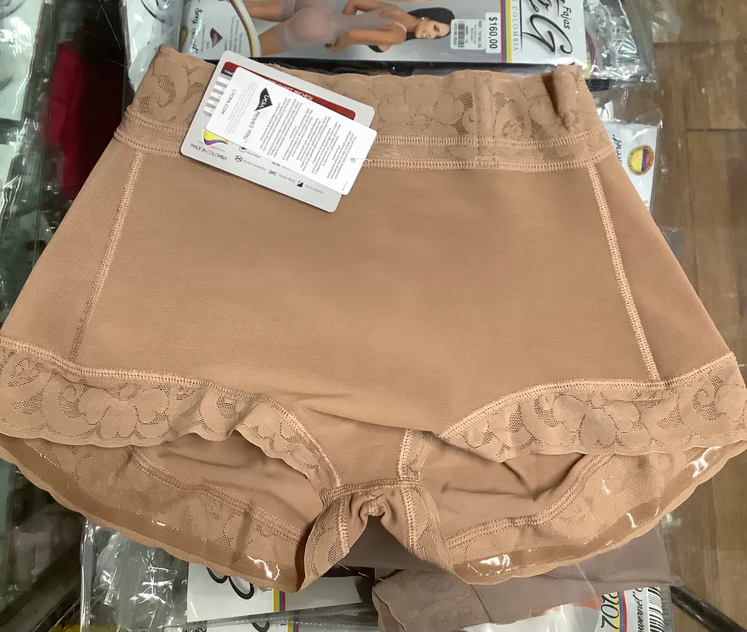 Faja Cachetero Premium: Realza tus Curvas con Confianza - Faja Cachetero Premium
