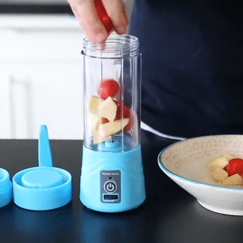 Licuadora Portátil Recargable: Disfruta de Jugos Frescos en Cualquier Lugar
