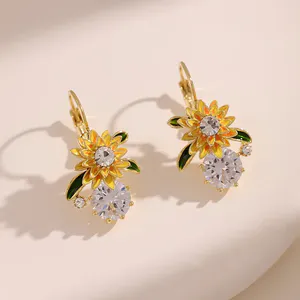 Aretes Girasol de Cristal: Elegancia y Encanto Radiante - Aretes girasol de cristal