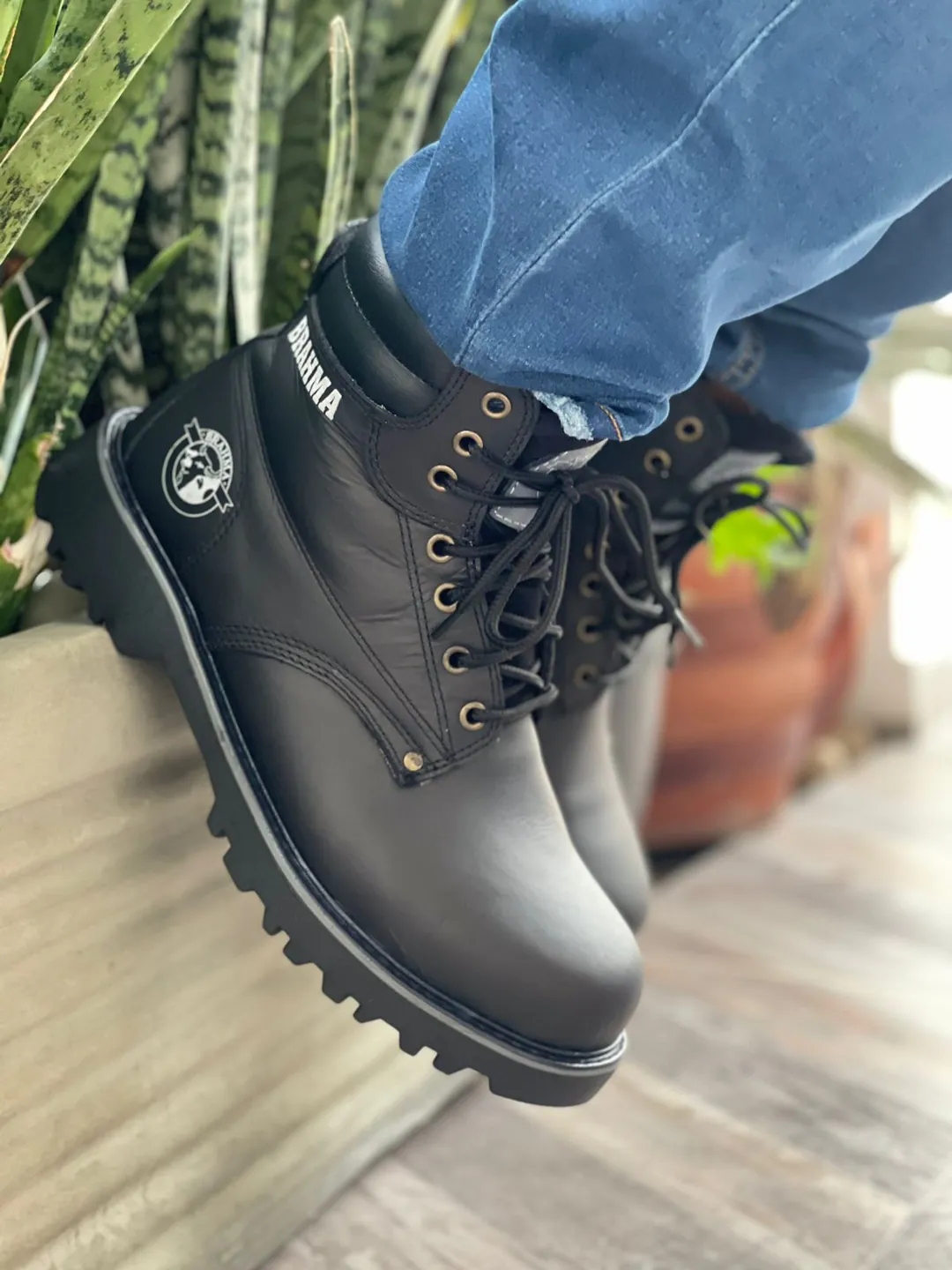 BOTA CLASICA BRAHMA CUERO: Durabilidad y Estilo Incomparable - BOTA CLASICA BRAHMA CUERO