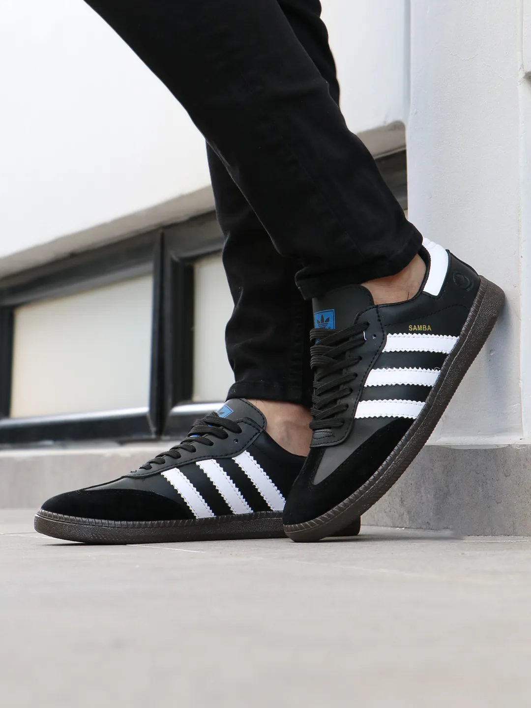 Adidas Samba: El ícono del estilo deportivo - ADIDAS SAMBA