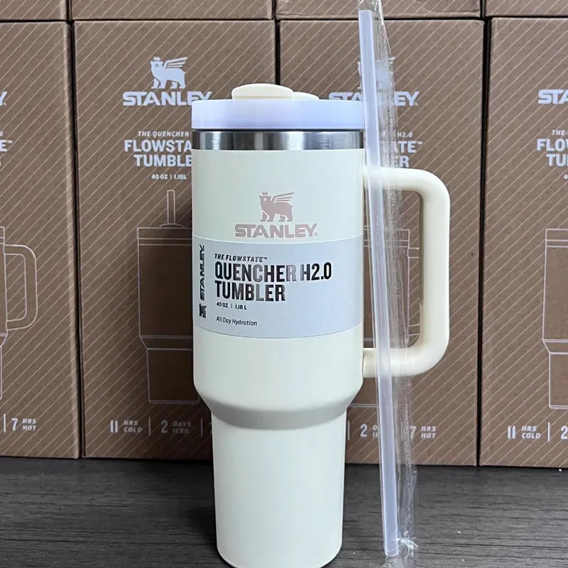 Vaso Stanley con Accesorios: ¡Hidratación de Primera Calidad! - Vaso Stanley con Accesorios