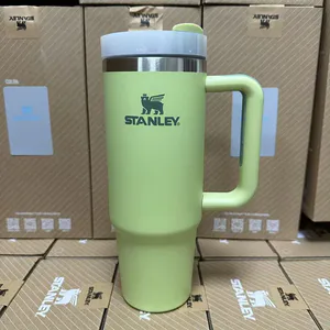 Vaso Stanley con Accesorios: ¡Hidratación de Primera Calidad! - Vaso Stanley con Accesorios