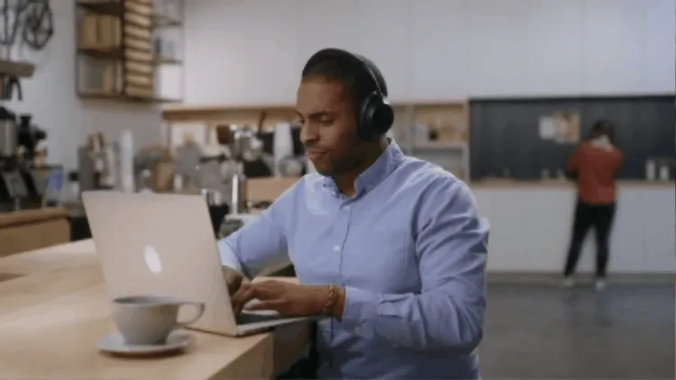 Audífonos Bose Noise Cancelling 700: Experimenta la quietud definitiva