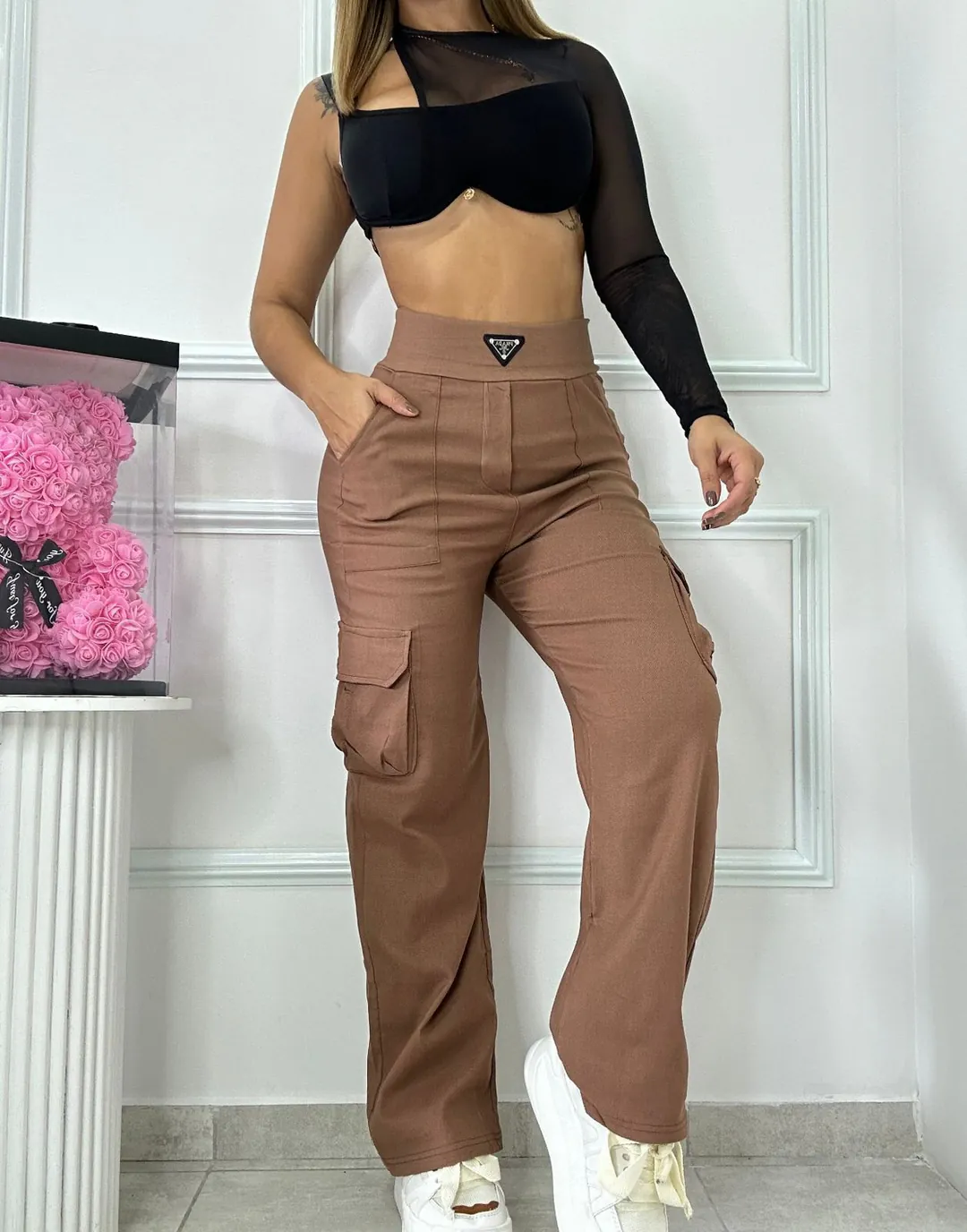 Pantalón Cargo Brenda: Estilo y Comodidad - Pantalón  Cargo Brenda