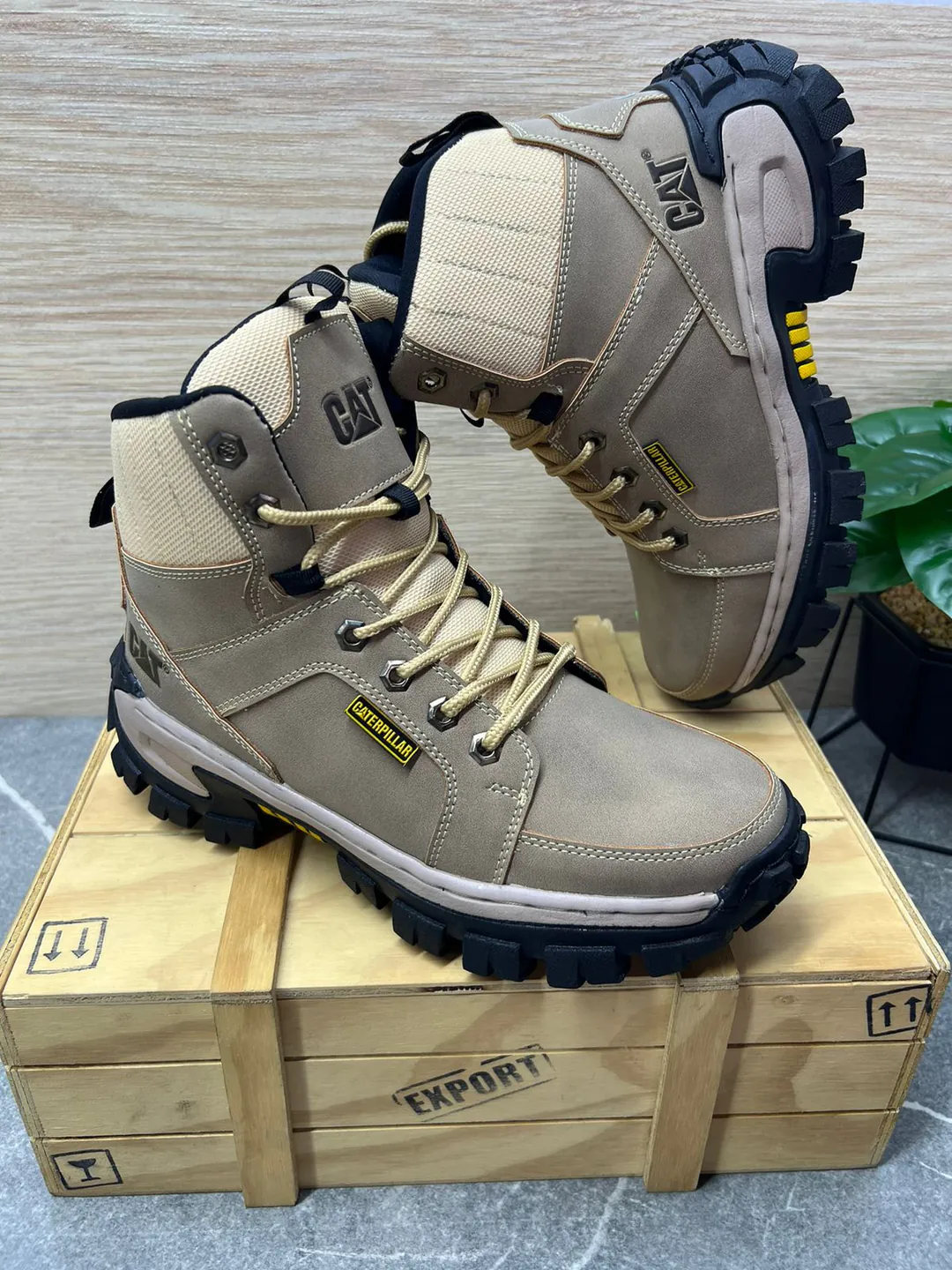 BOTA CATERPILLAR PREMIUM CU