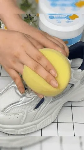 Restaura el Brillo de Tus Zapatos Blancos