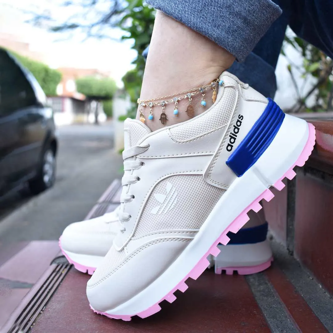 Adidas Trebol Beige Dama: Estilo Deportivo y Comodidad Inigualable - Adidas Trebol Beige  Dama