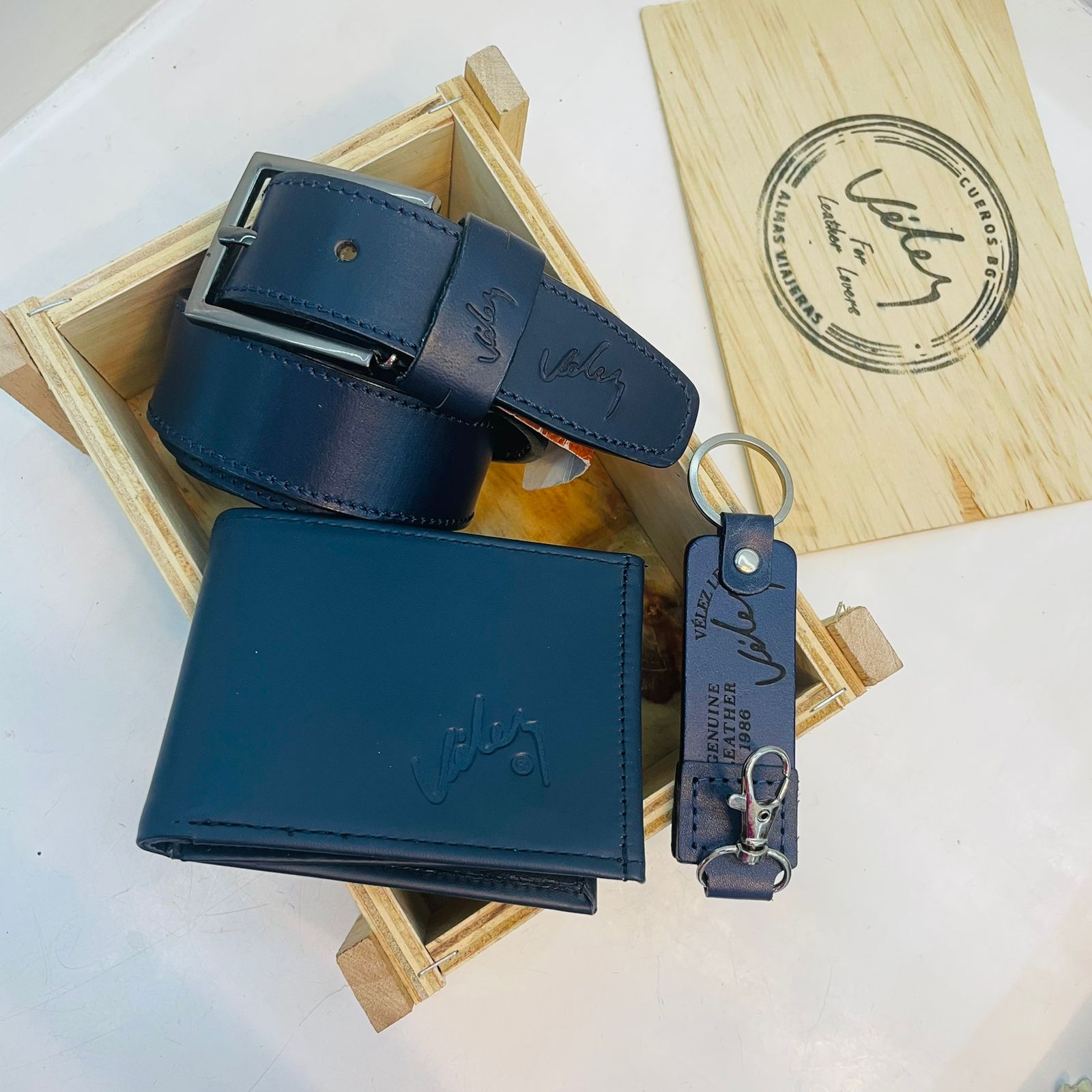 Caja de Madera Vélez: Un Toque de Sofisticación