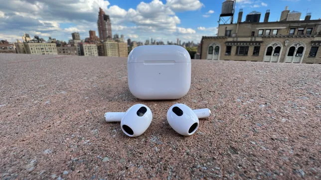 AirPods 3ª Generación: Experimenta la libertad inalámbrica - AIRPODS 3 GENERACION