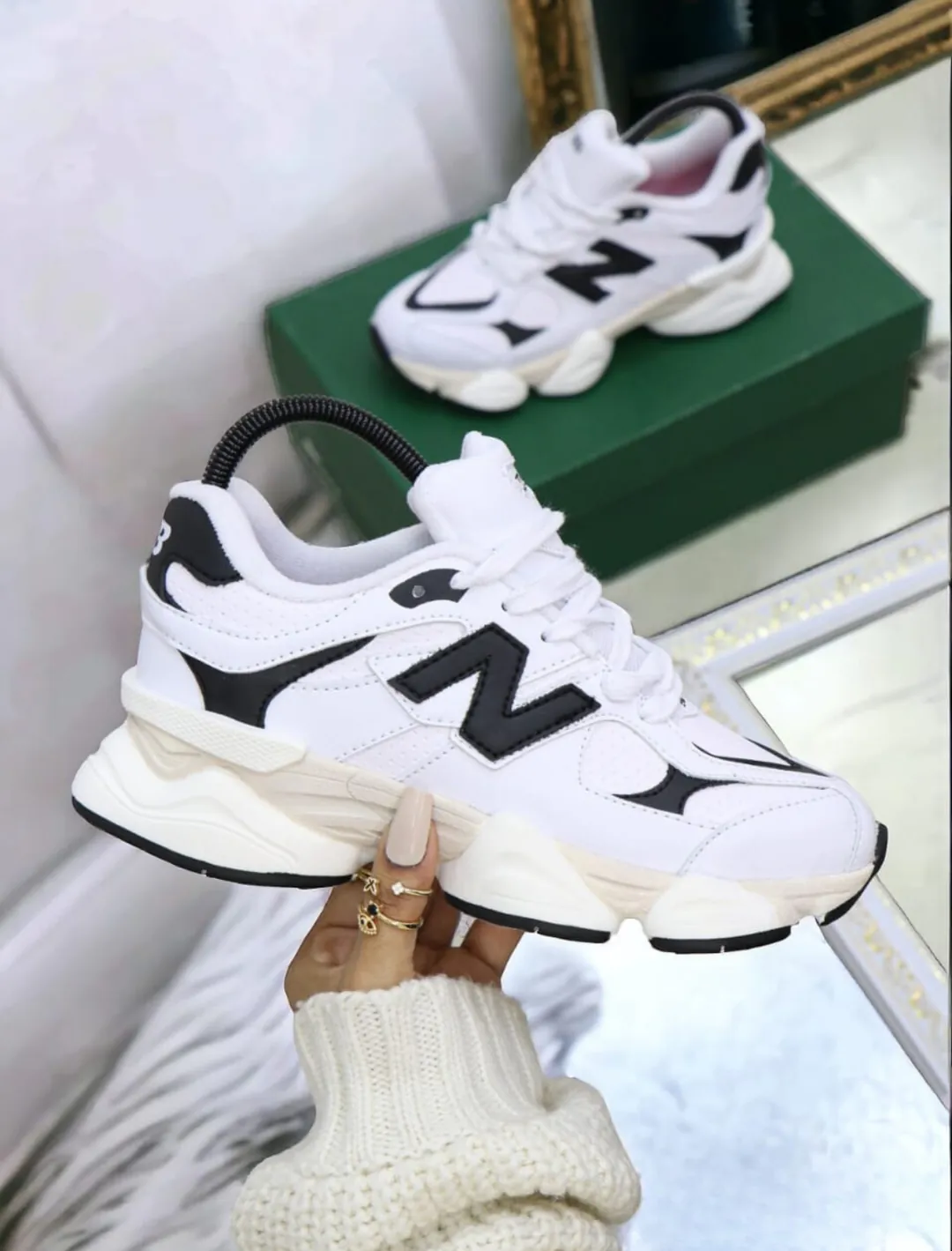 Tenis New Balance 9060: Estilo y Comodidad en Cada Paso - Tenis NEW BALANCE 9060