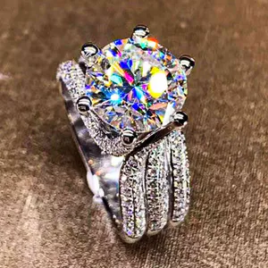 Anillo de Cristales Elegante: Moissanita de 3 Quilates - Anillo de cristales elegante