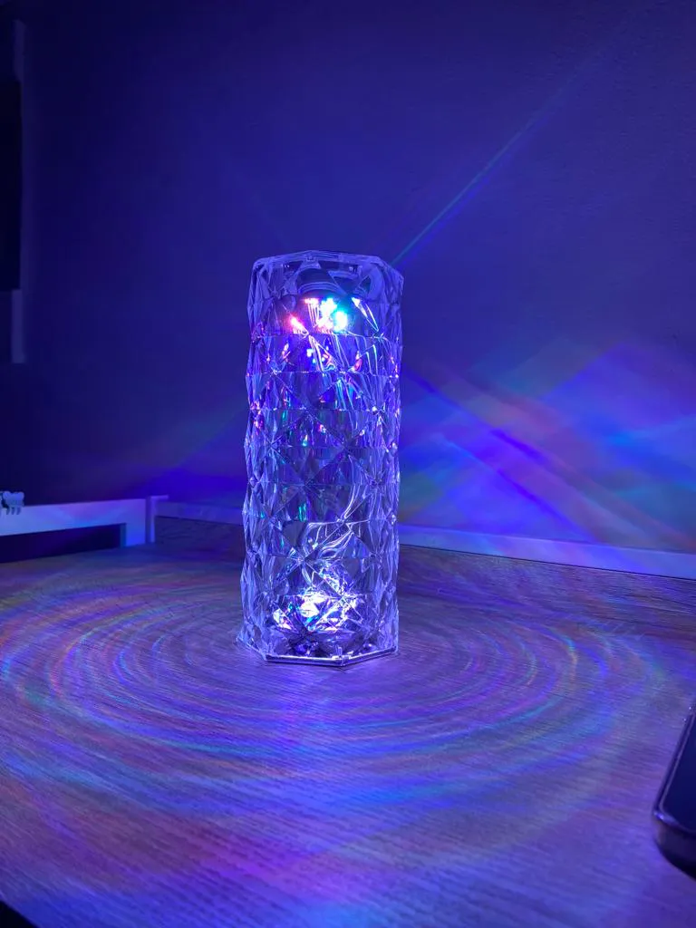 Lampara RGB con Bluetooth y Parlante: Ilumina y Entreten tu Espacio - Lampara RGB Con bluetooth Y Parlante