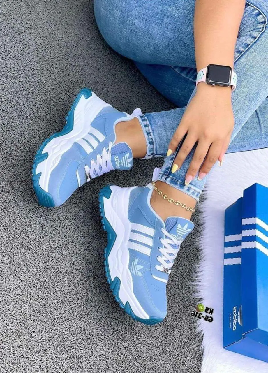 Adidas Suela Alta Gris: Estilo y Comodidad en Cada Paso - Adidas Suela Alta Gris