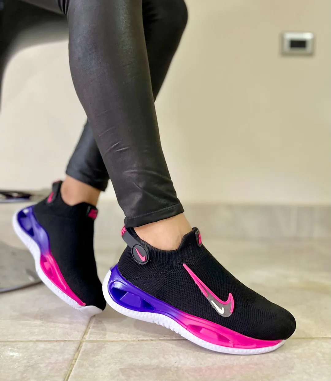 NIKE FUSHION: Zapatillas de Gimnasio y Senderismo de Edición Limitada - NIKE FUSHION