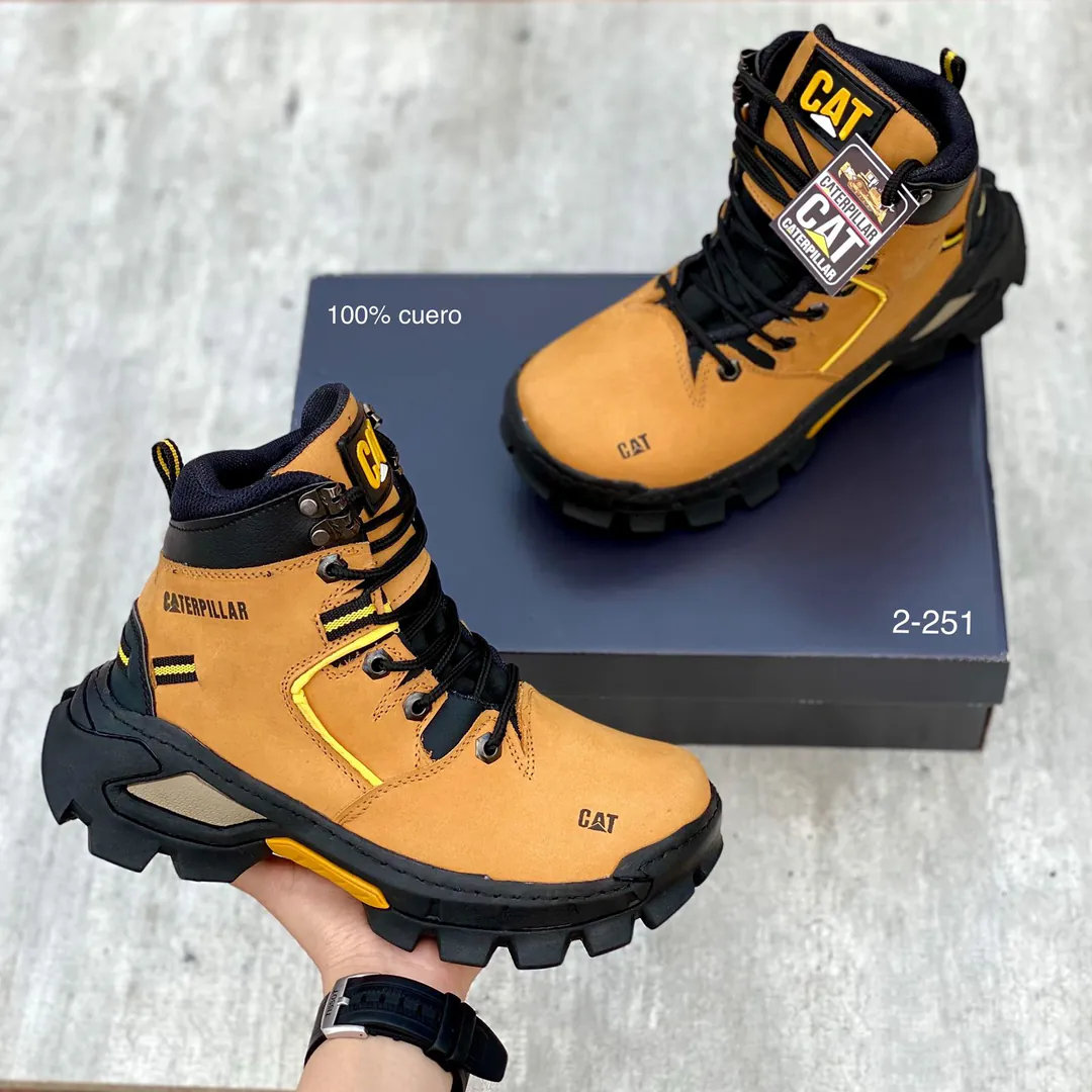 Botas Caterpillar 021 con Puntera Oro: Resistencia y Estilo para el Trabajo - Botas Caterpillar 021 con puntera Oro