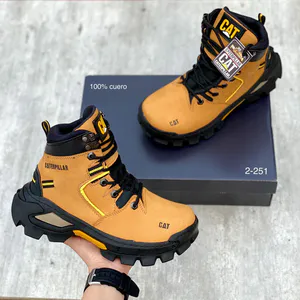 Botas Caterpillar 021 con Puntera Oro: Resistencia y Estilo para el Trabajo - Botas Caterpillar 021 con puntera Oro