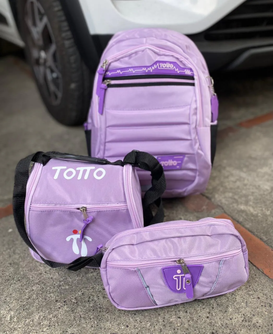 MORRAL TOTTO  CARTUCHERA Y LONCHERA: ¡El Combo Perfecto para tu Día a Día! - MORRAL TOTTO  CARTUCHERA Y LONCHERA