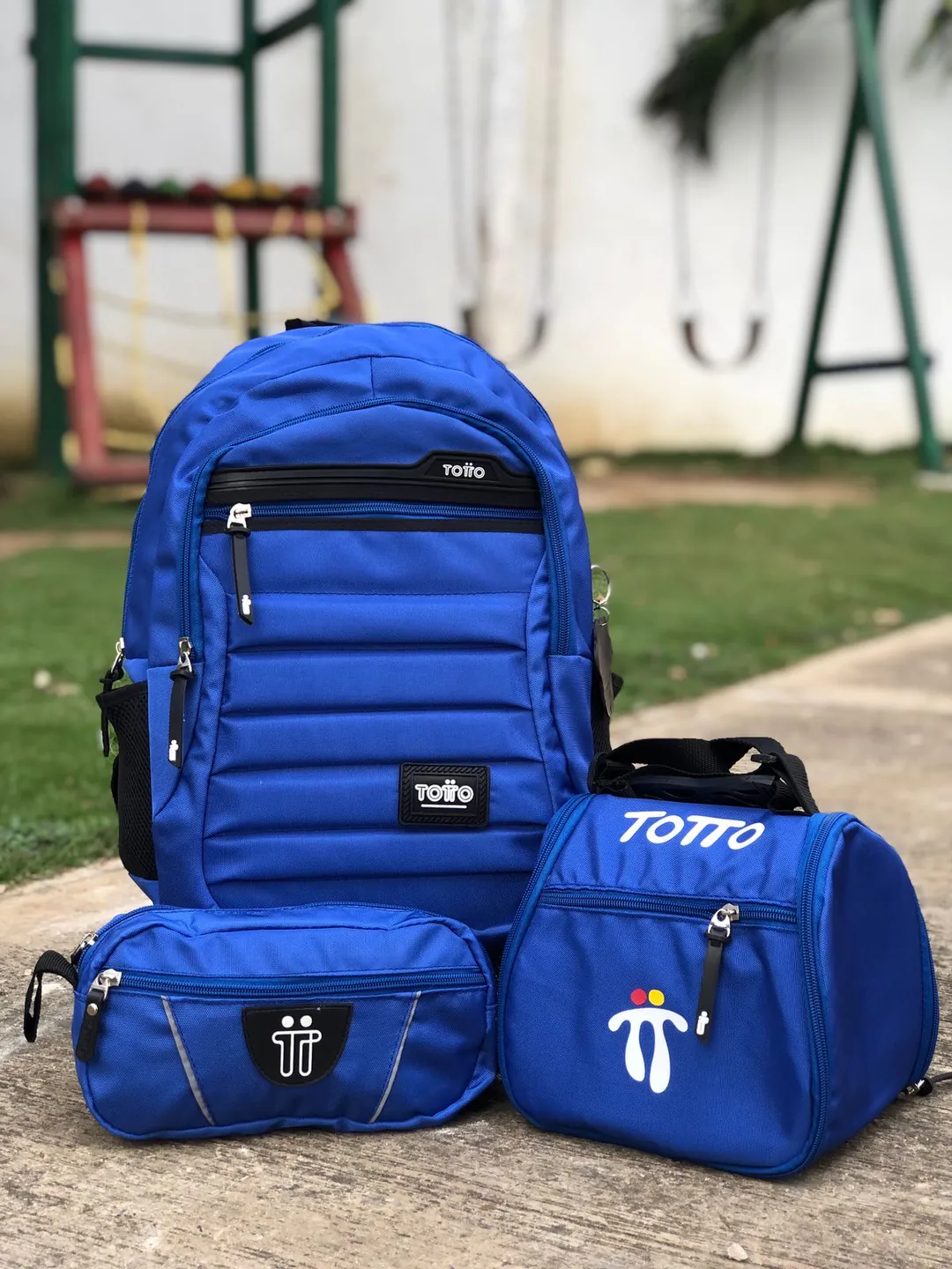 MORRAL TOTTO  CARTUCHERA Y LONCHERA: ¡El Combo Perfecto para tu Día a Día! - MORRAL TOTTO  CARTUCHERA Y LONCHERA